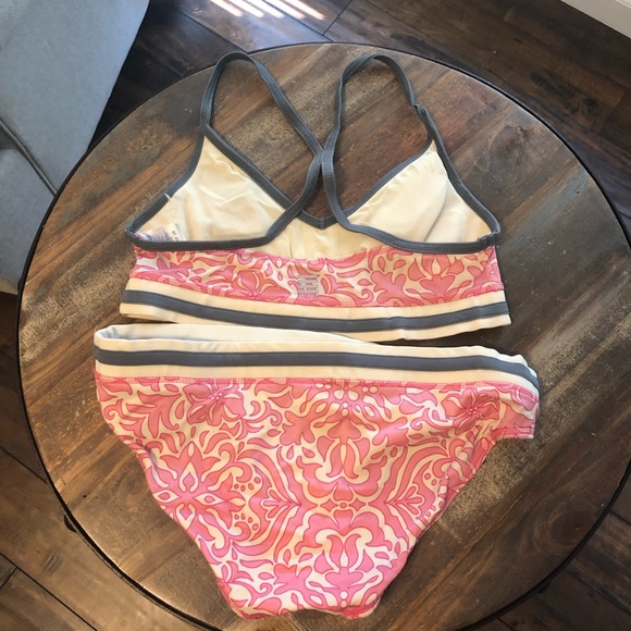 Lands’ End Floral swimsuit bikini - Picture 2 of 4